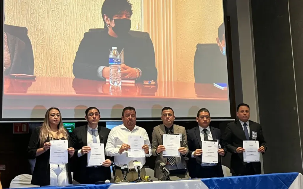 Denuncian red de despojo de viviendas en Tultepec operada por servidores públicos