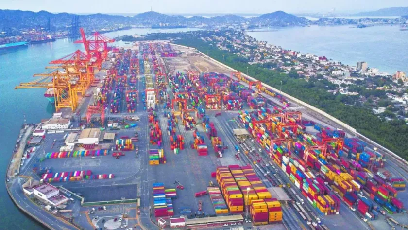 Desmiente SEMAR cierre de actividades en recinto portuario colimense