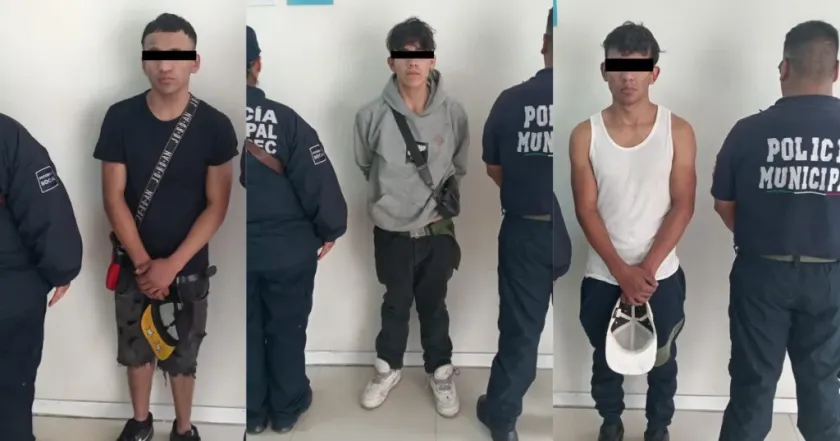 Detienen a cuatro sujetos en Ecatepec con droga y motocicleta alterada
