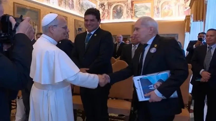 Douglas León Natera pidió al papa León XIV proteger a los venezolanos