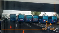 Colapsa tráfico autopista México-Pachuca por protesta de transportistas  que exigen seguridad