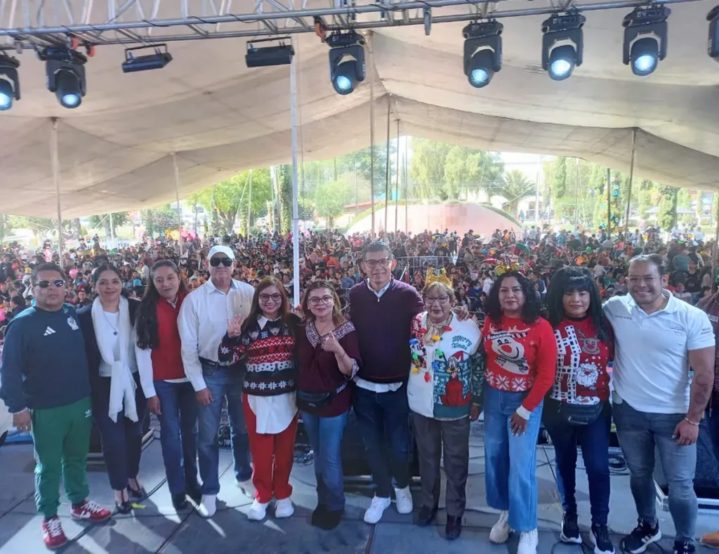 Entregan DIF Acolman juguetes y diversión por Día de Reyes