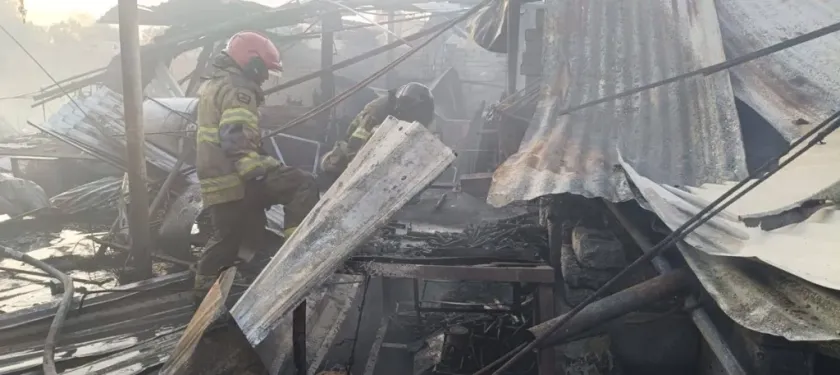 Estalla polvorín ilegal en Texcoco y deja un fallecido