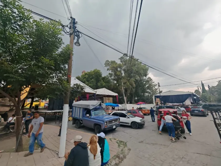 Exigen vecinos de Teotihuacán solución tras 72 horas sin luz