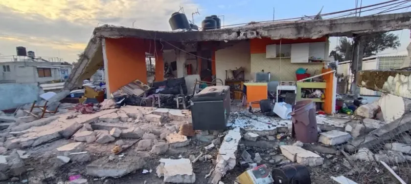 Explota vivienda en Ecatepec por acumulación de gas; reportan un herido grave