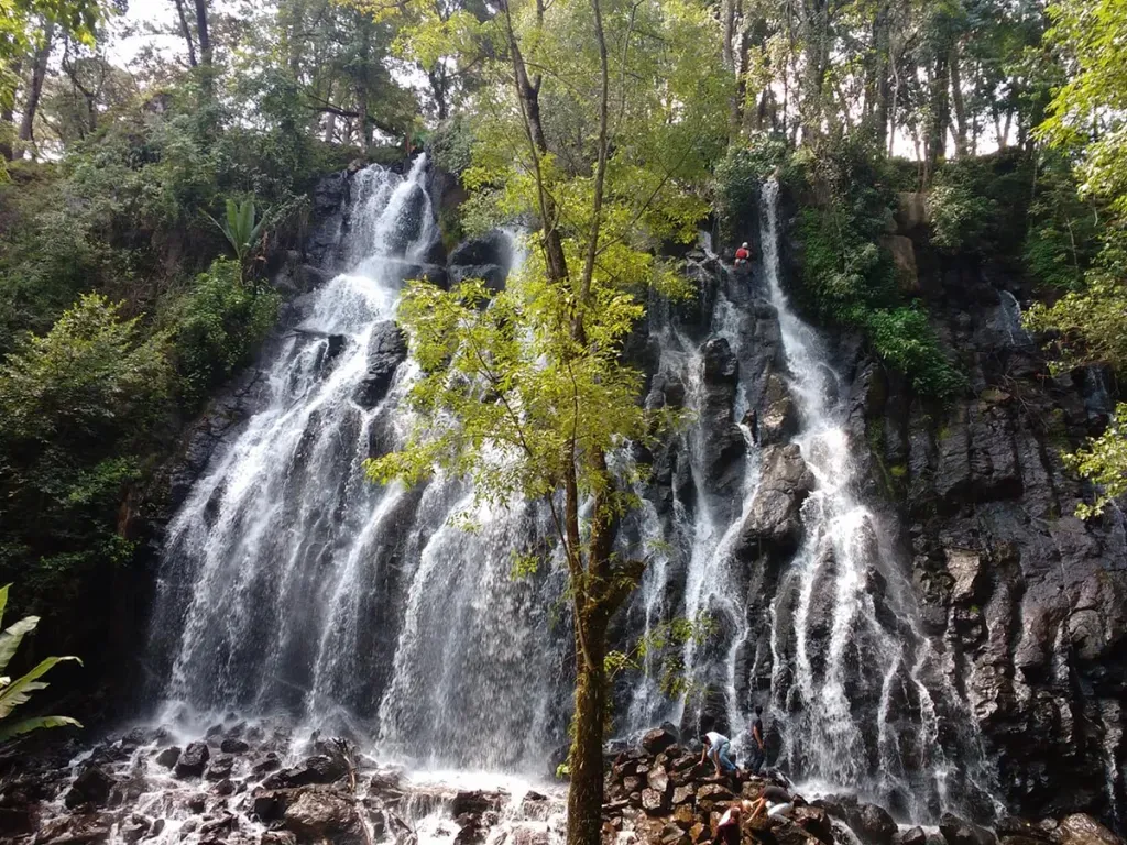 Fomenta Valle de Bravo turismo de aventura en sus cascadas