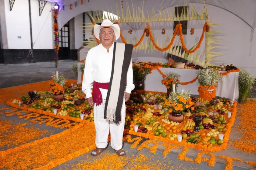 Honran en Chapingo tradición matlatzinca con magna ofrenda