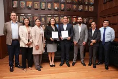 Impulsan investigación agroquímica mediante convenio entre UACh y Stepan México