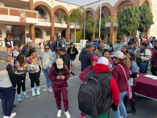 Inauguran carretera Temascalapa-Teacalco con carrera atlética de convivencia