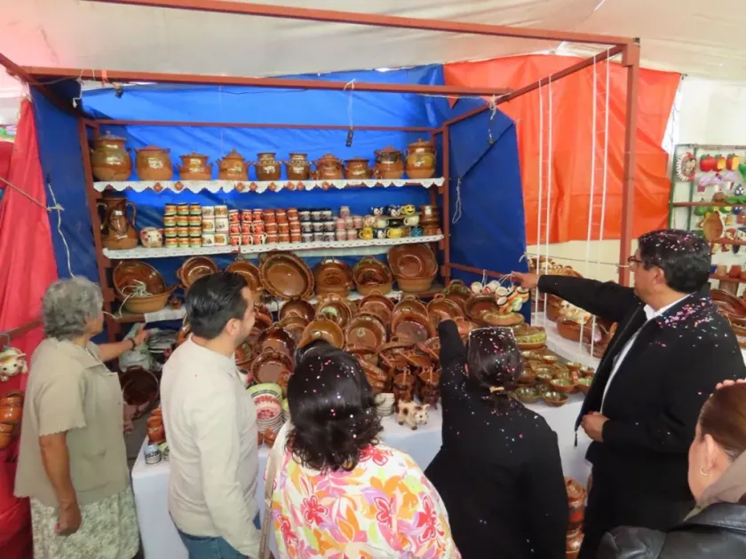 Inauguran Feria de la Cazuela 2025 en Santa Cruz de Arriba