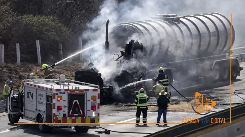 Controlan incendio de tractocamión en México-Puebla sin lesionados