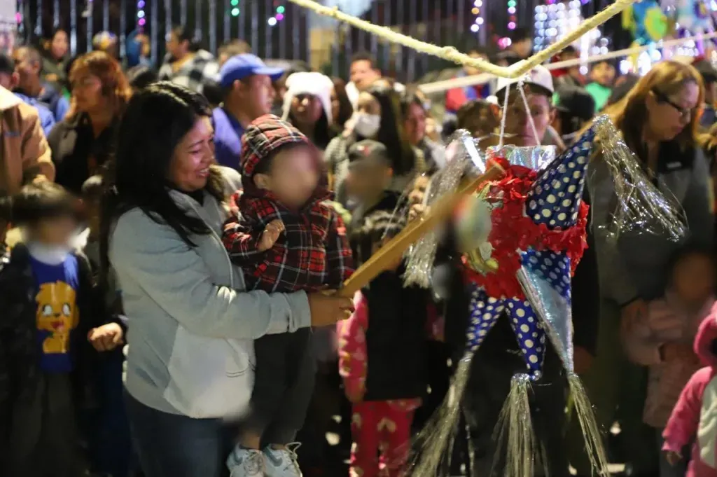 Instalan pistas de hielo y circos gratuitos en Tecámac