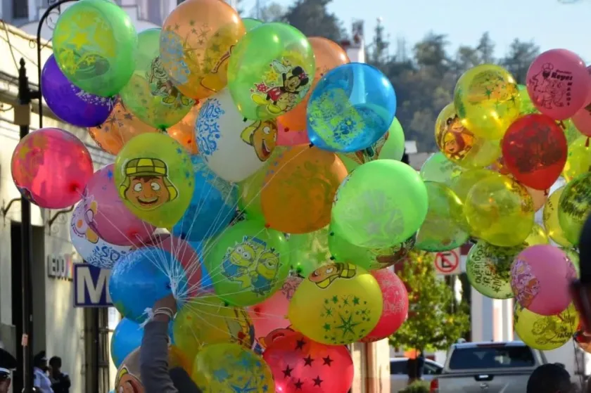 Llama Edoméx a reducir globos en Día de Reyes