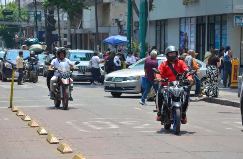 Exhortan a motociclistas a extremar precauciones ante lluvias intensas