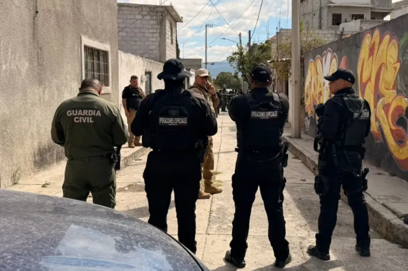 Oficial de la Guardia Civil ataca a su pareja y se quita la vida en Cuautitlán 