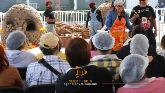 Celebran tradición de pan de muerto durante festival en Ecatepec