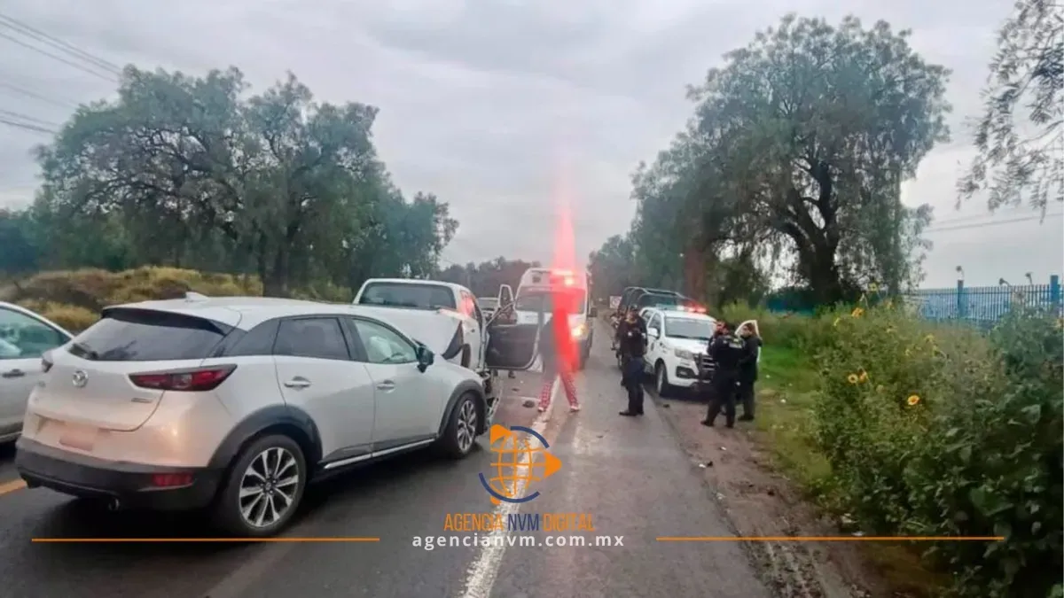 Intentan asaltar a conductor y provoca choque en la México–Pachuca