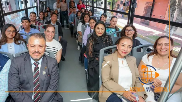 Benefician a estudiantes del sur con nuevo transporte universitario