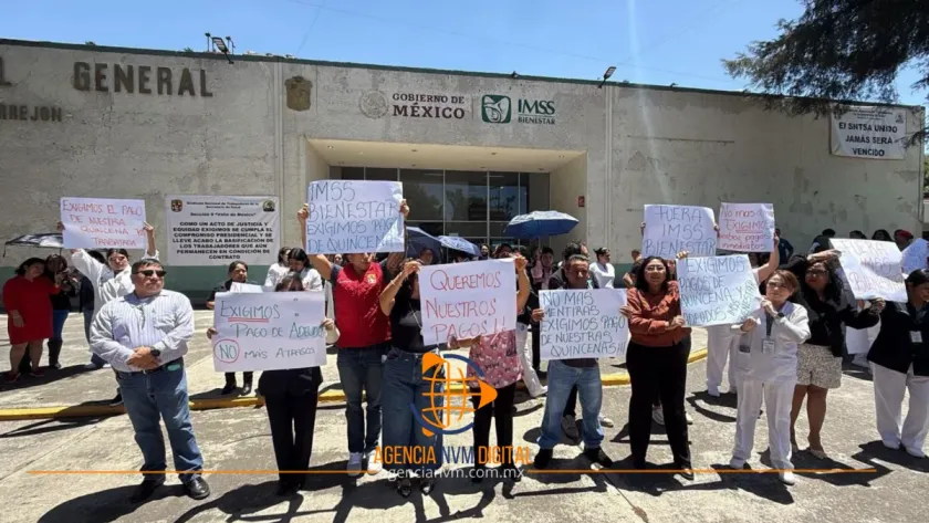Protestan miles de trabajadores de salud por falta de pagos