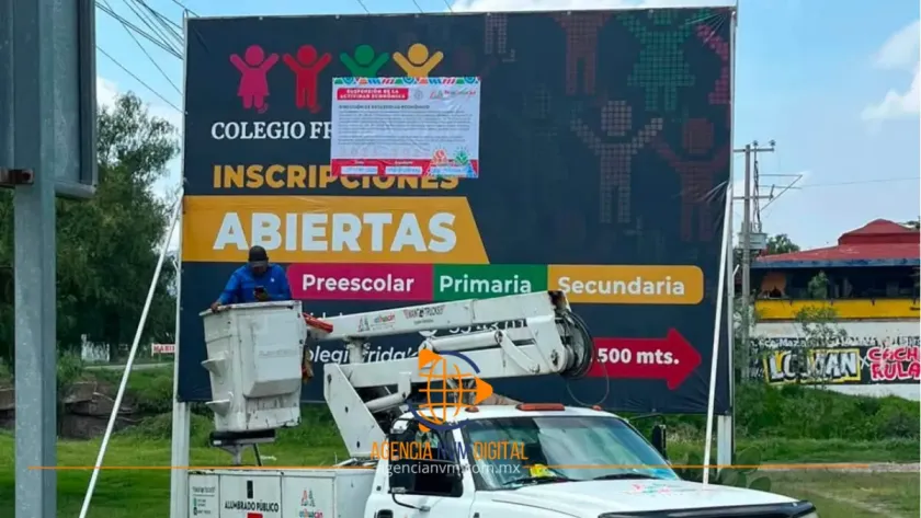 Exige gobierno de Teotihuacán regularizar anuncios en vialidades