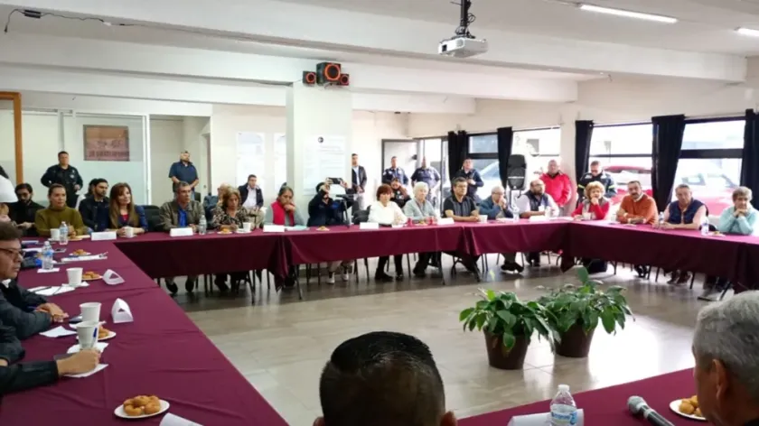 Reconocen vecinos de Tecamachalco avances en seguridad durante segunda sesión del Comité Metropolitano 2025