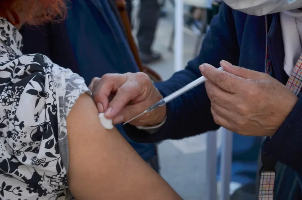 Refuerzan medidas preventivas contra el sarampión en escuelas mexiquenses