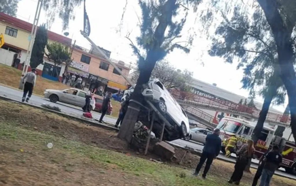 Reportan accidente y caos vial en la México-Pachuca