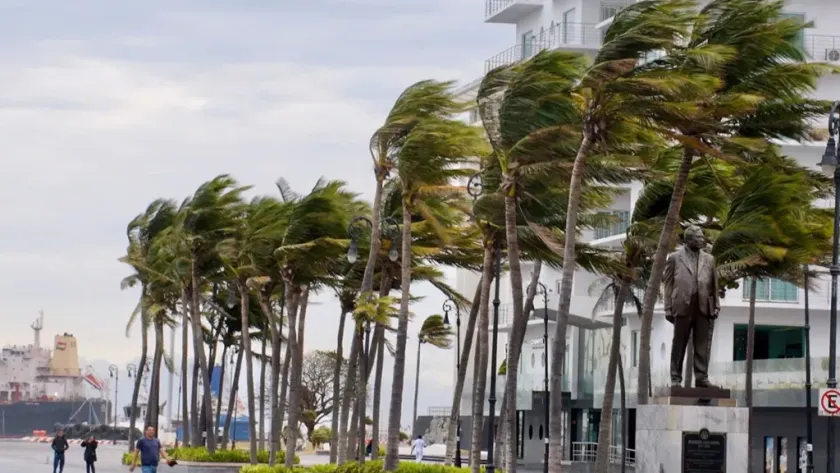 Reportan saldo blanco tras paso del frente frío 30 en el sureste