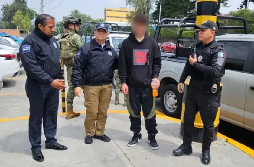 Rescata policía de Ecatepec a adolescente extraviado