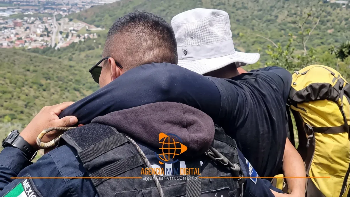 Auxilian policías a senderista herido en la Sierra de Guadalupe