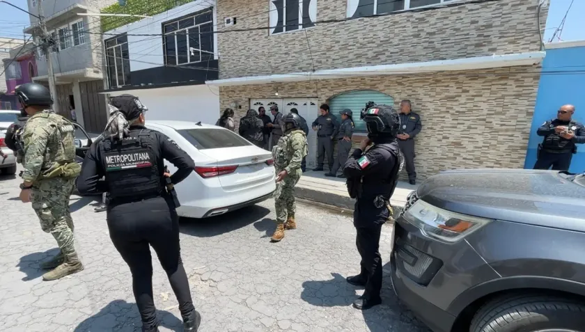 Recuperan seis inmuebles invadidos por grupos delictivos en Ecatepec.