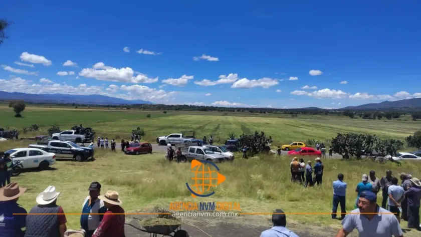 Roban dos camionetas y asesinan a vecino en Axapusco  
