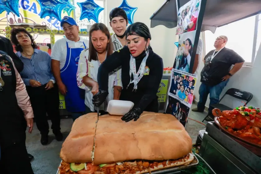 Romperán récord con torta gigante de 90 metros en CDMX