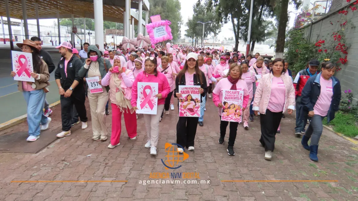 Anuncian mastografías gratuitas y Trenzatón durante Caminata Rosa Texcoco