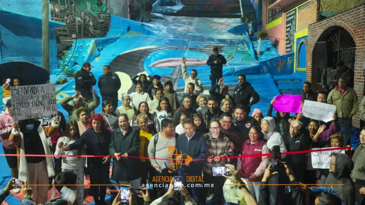 Convierten calle oscura de Ecatepec en sendero seguro iluminado