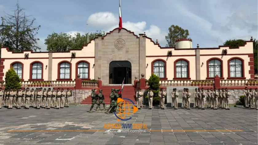 Rinden protesta 102 conscriptos del Servicio Militar en Teotihuacán