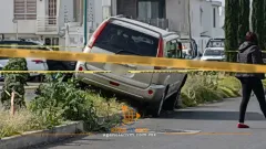 Disparan a conductora en Tecámac y dejan mensaje