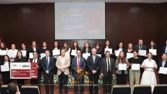 Premian a docentes que transforman la educación tecnológica