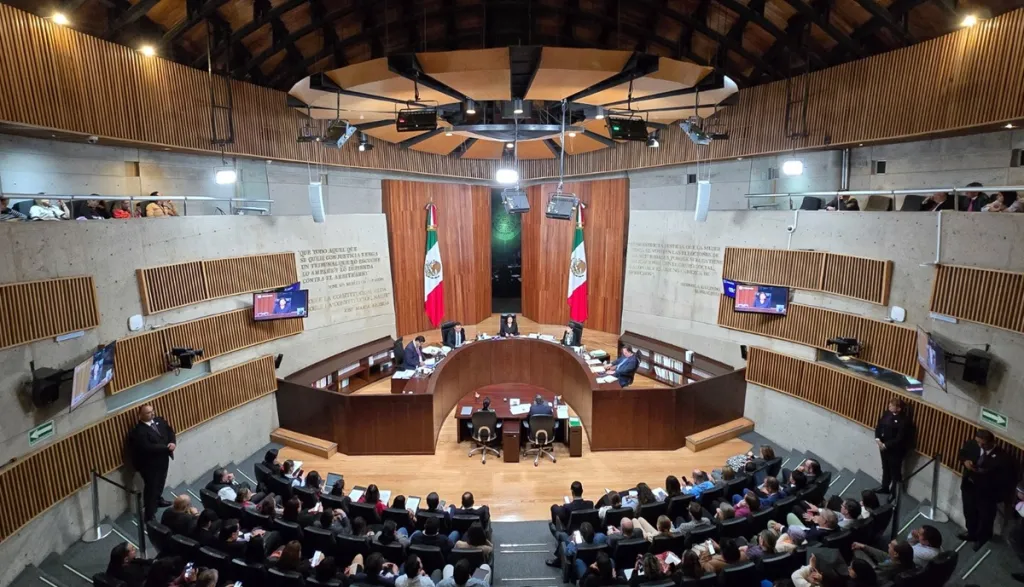 Acusan al TEPJF de retener expediente que debe resolver la Suprema Corte
