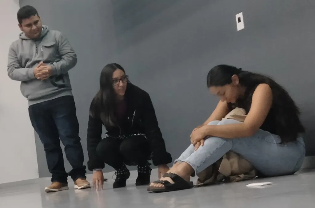 Alertan sobre riesgos de depresión en fiestas decembrinas.