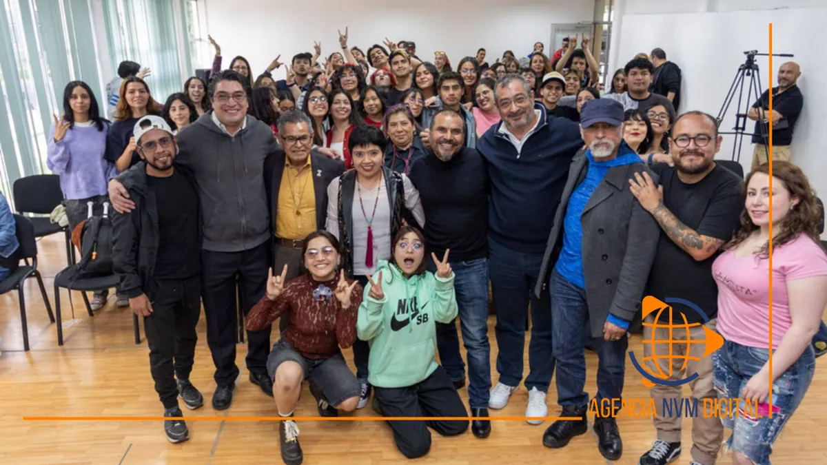 Comparte Noé Hernández retos del cine actual con alumnos mexiquenses