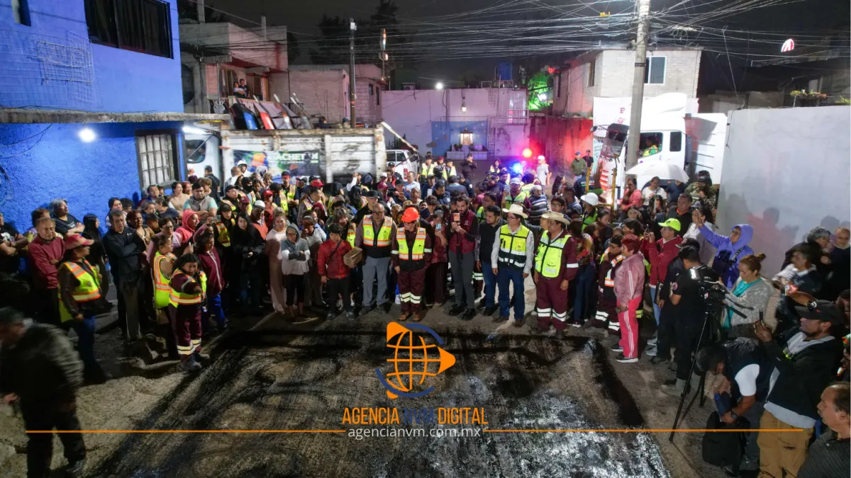 Repara Ecatepec calles de noche mediante el nuevo programa "Bachetón"