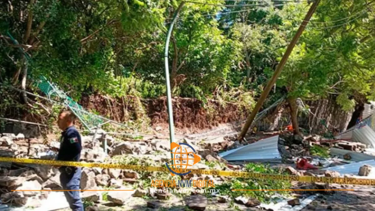 Colapsa barda en Huixquilucan y deja tres obreros muertos