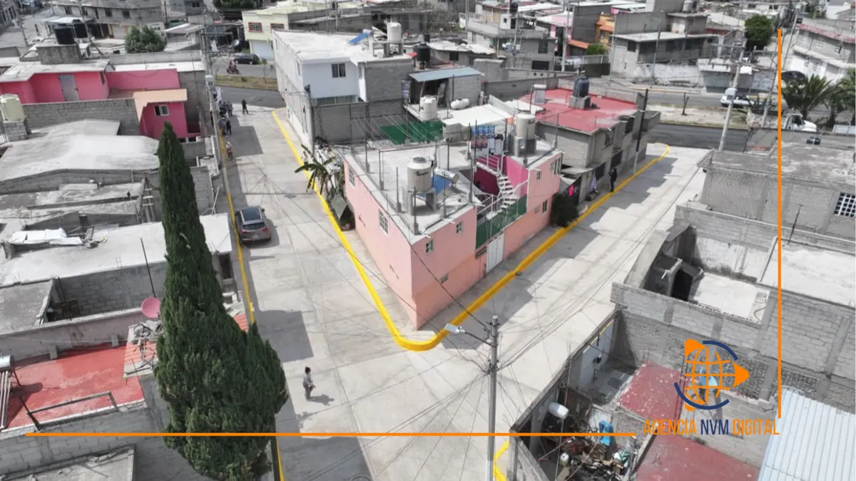 Pavimentan más de 550 calles en Ecatepec mediante programa comunitario