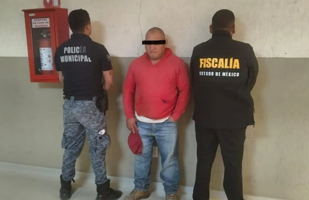 Detienen a sujeto por provocar incendio en Tezoyuca.