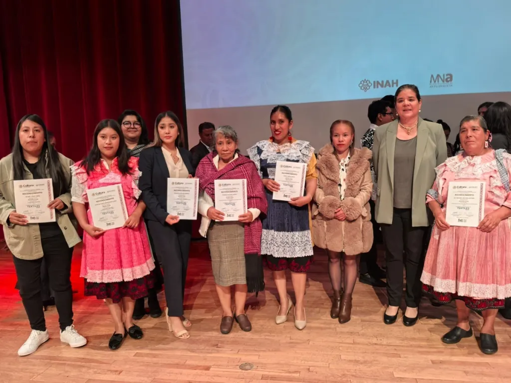 EdoMéx destaca en Concurso Nacional de Textiles con siete premios