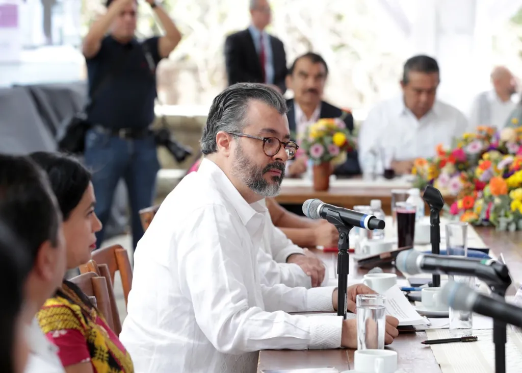 Fortalecer democracia con diálogo ante complejas elecciones de 2027