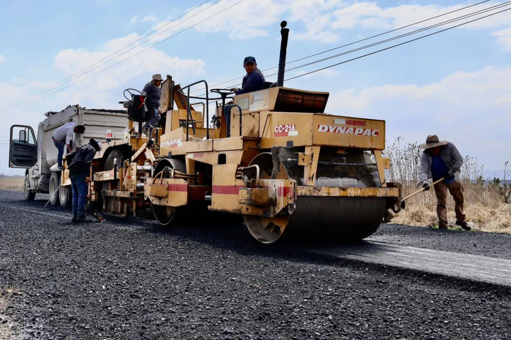 Impulsan movilidad regional con nueva infraestructura en Hueypoxtla