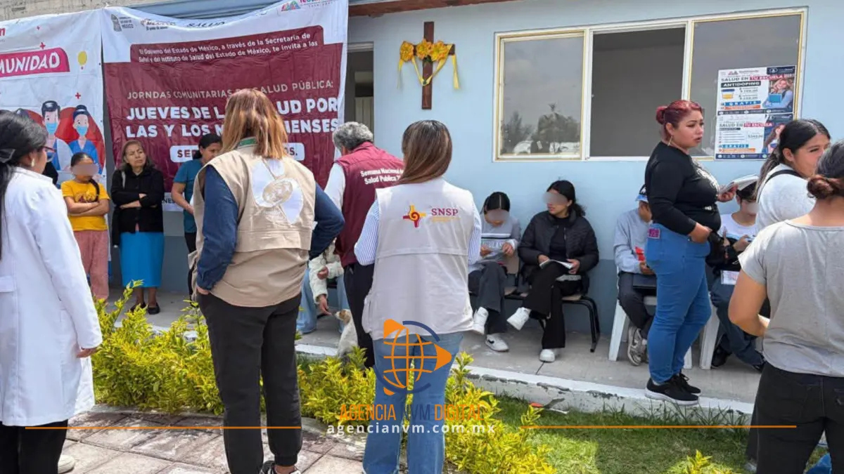 Llevan jornada médica gratuita y apoyos escolares a Santiago Zacualuca