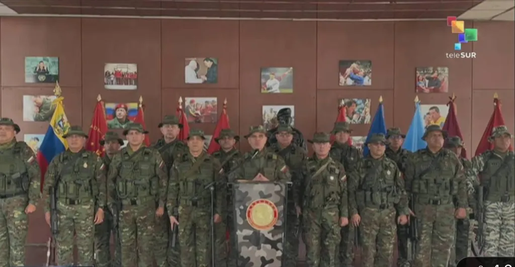 Ministro de la Defensa llama a reanudar las actividades laborales y comerciales 